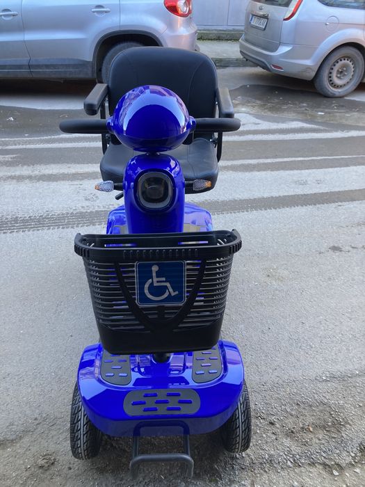 Електрическа количка подходяща за трудно подвижни хора