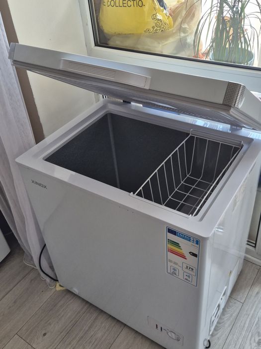 Продаётся  Морозильник XINGX BD/BC170 л белый