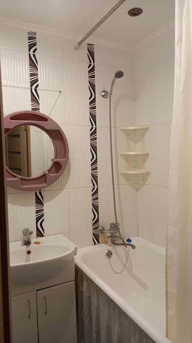 Продам 2 ком квартиру в Центре.