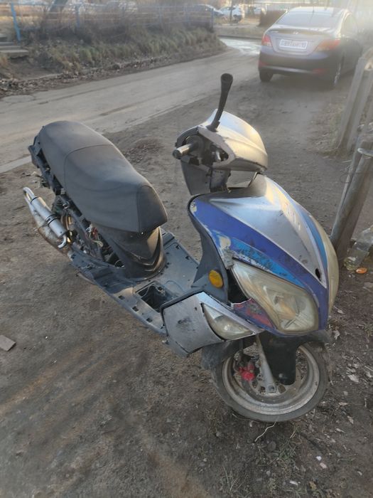 Продам скутор не на ходу