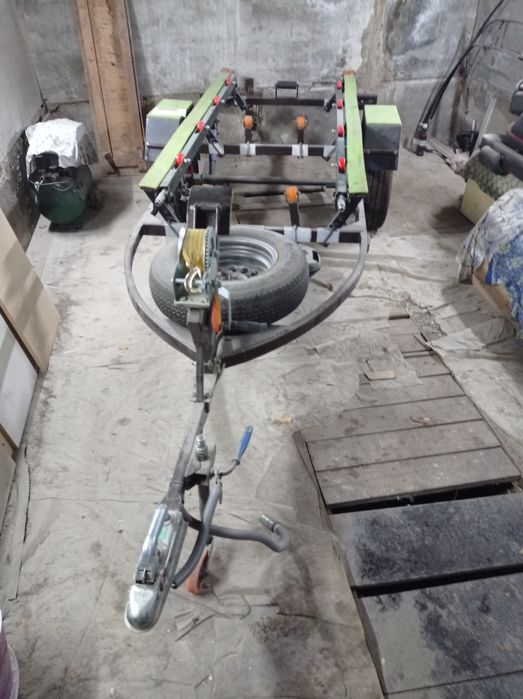 Продам лофет для лодки.