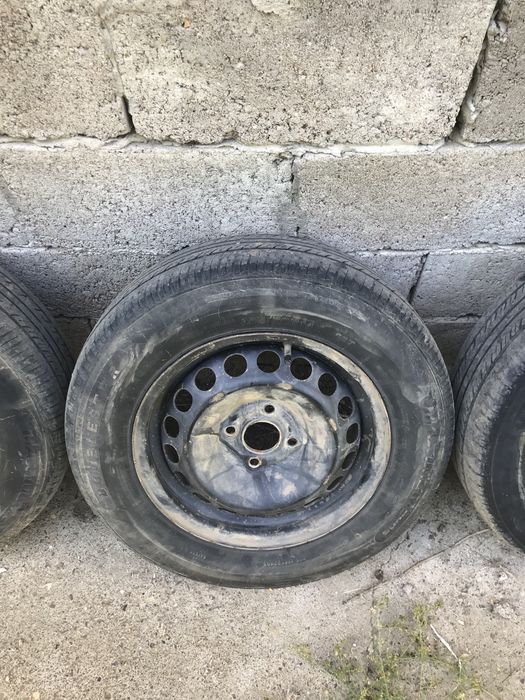 Продам шины с дисками