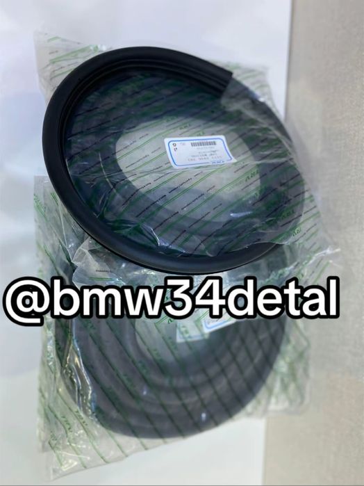 Уплотнитель проема двери на бмв Е34 черная бархотка