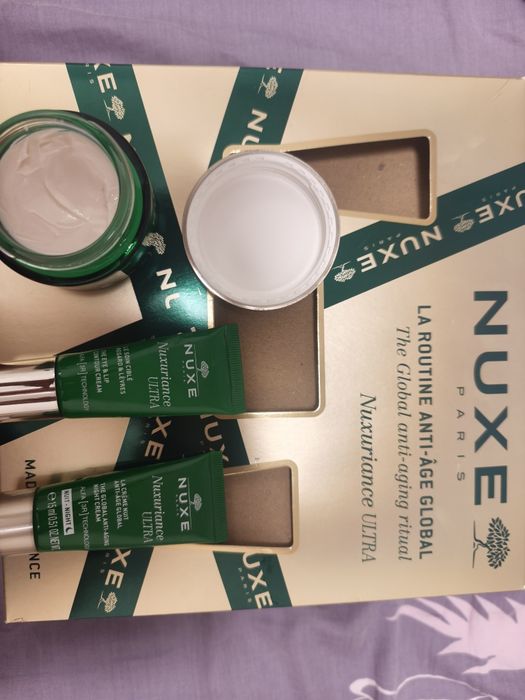 Козметичен сет на Nuxe