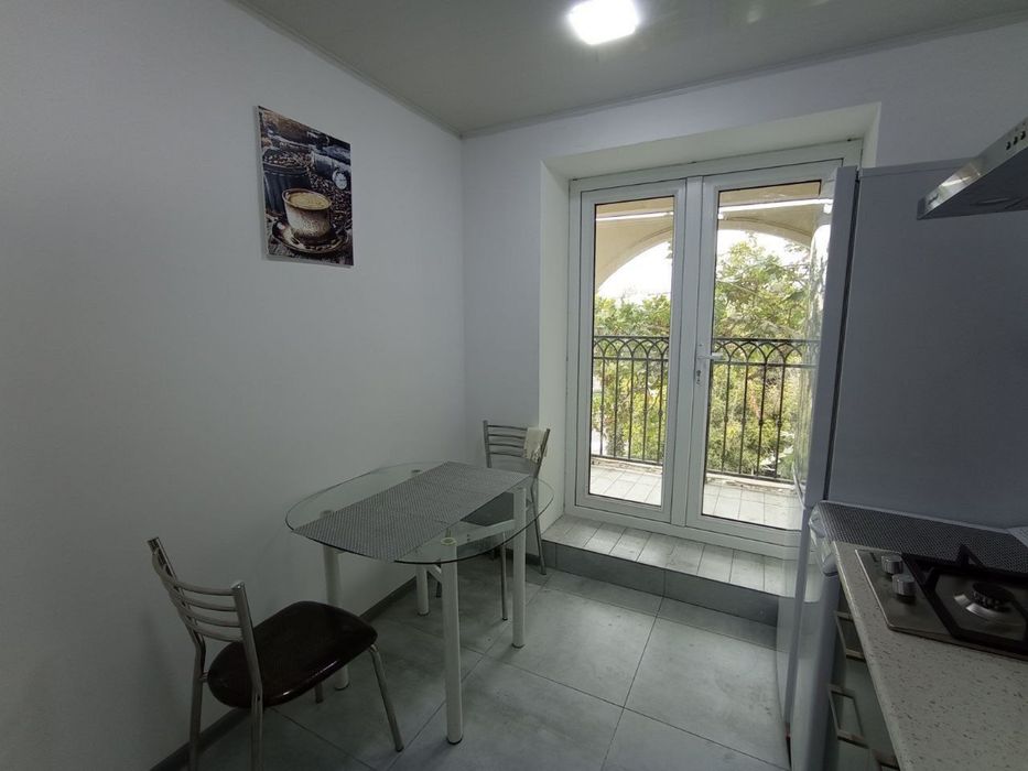 Сдаю 2 ком Буюк ипак йули метро