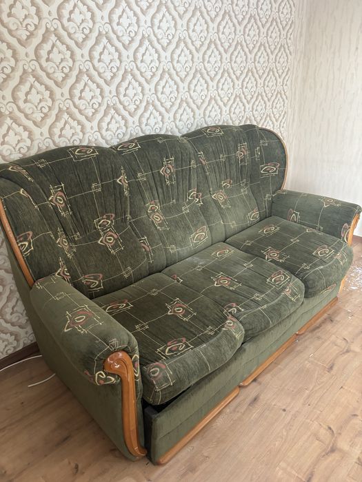 Диван в нормальном рабочем состоянии