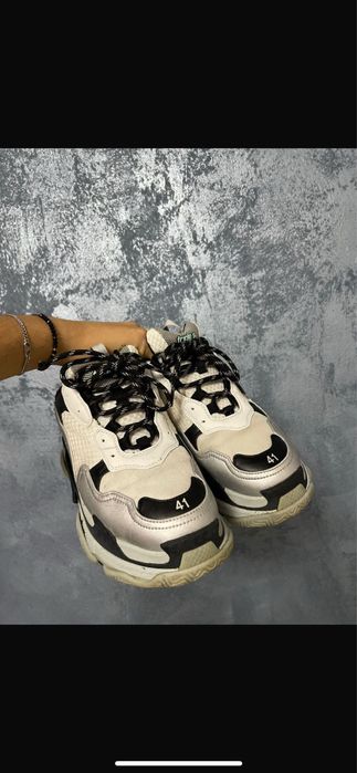 Balenciaga triple s
