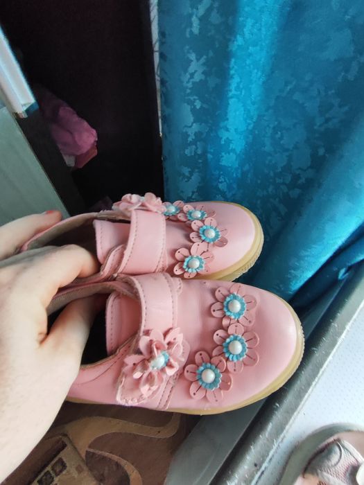 Отдам детские ботиночки