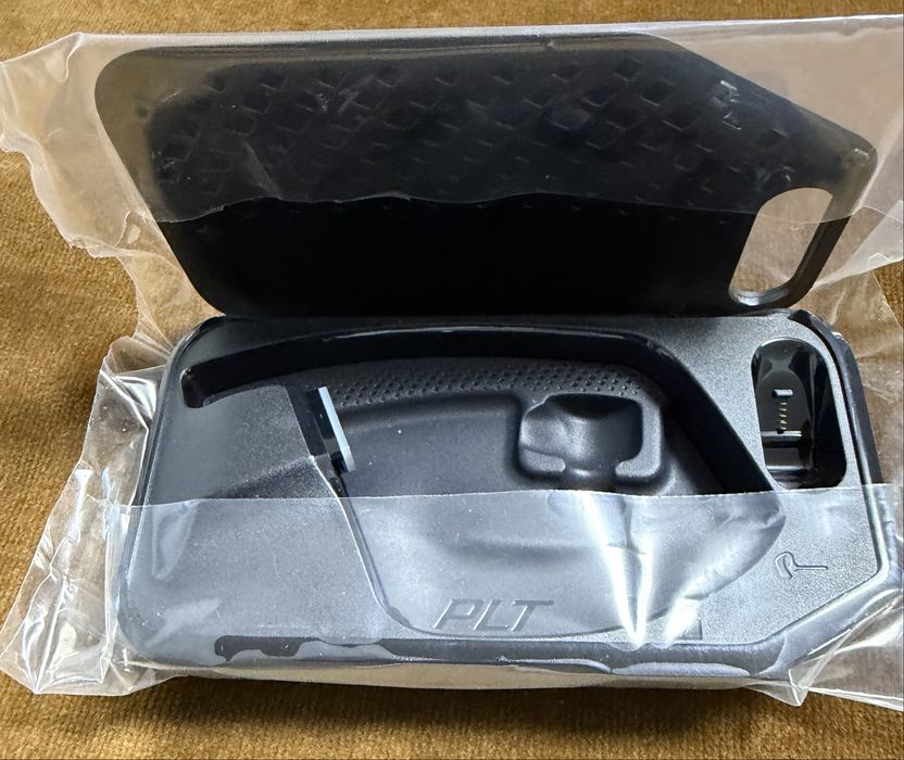 Vand cutie incarcare casca plantronics voyager 5200