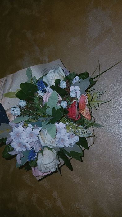 Cărți decorative cu flori – Cadouri handmade unice și elegante