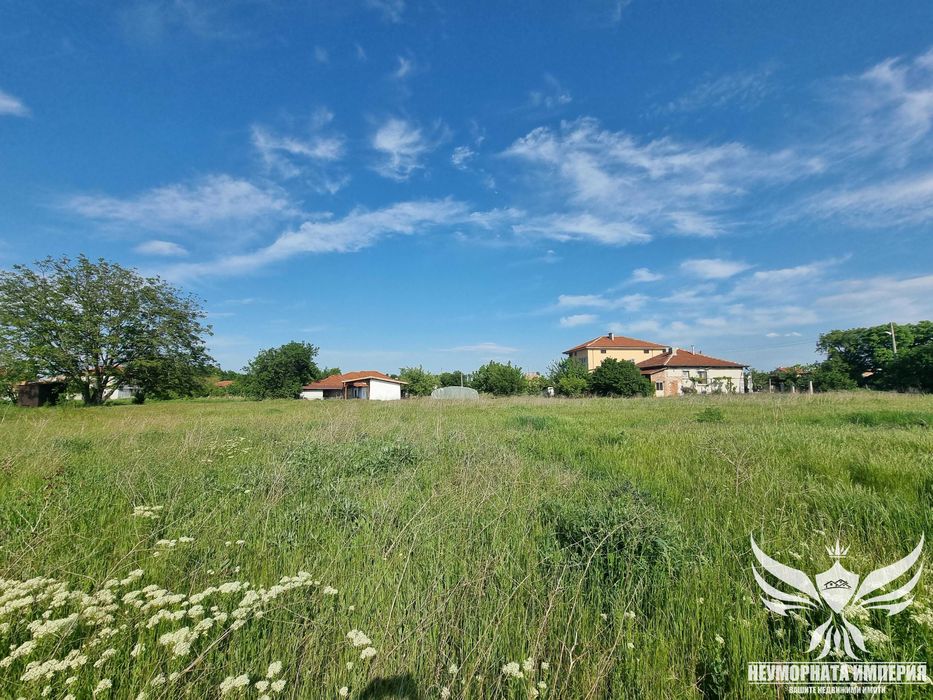 Продавам парцел в урбанизирана територия с площ от 904кв.м. в село Конуш, общ.Асеновград статут УПИ