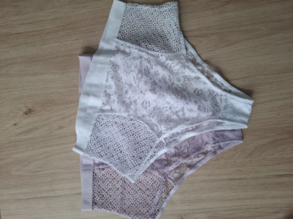 Маркови дамски сутиени и бодита големи номера, спортен сутиен, прашки