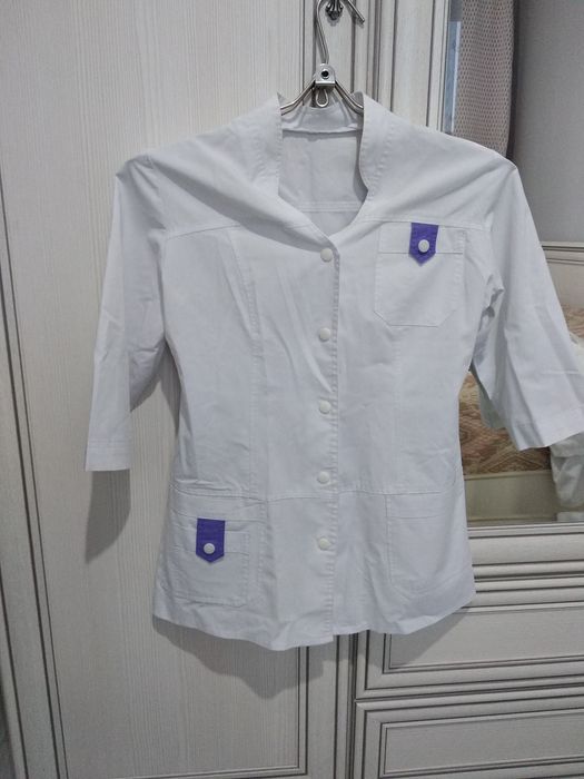 Продам медицинские костюмы