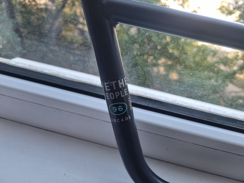 срочно продам руль с комплита