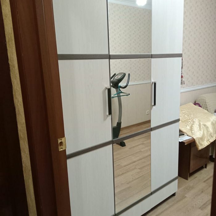 Продам спальный гарнитур