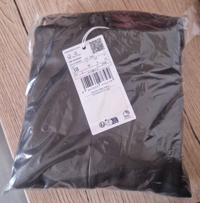 Fustă-pantalon Mango din imitaţie de piele