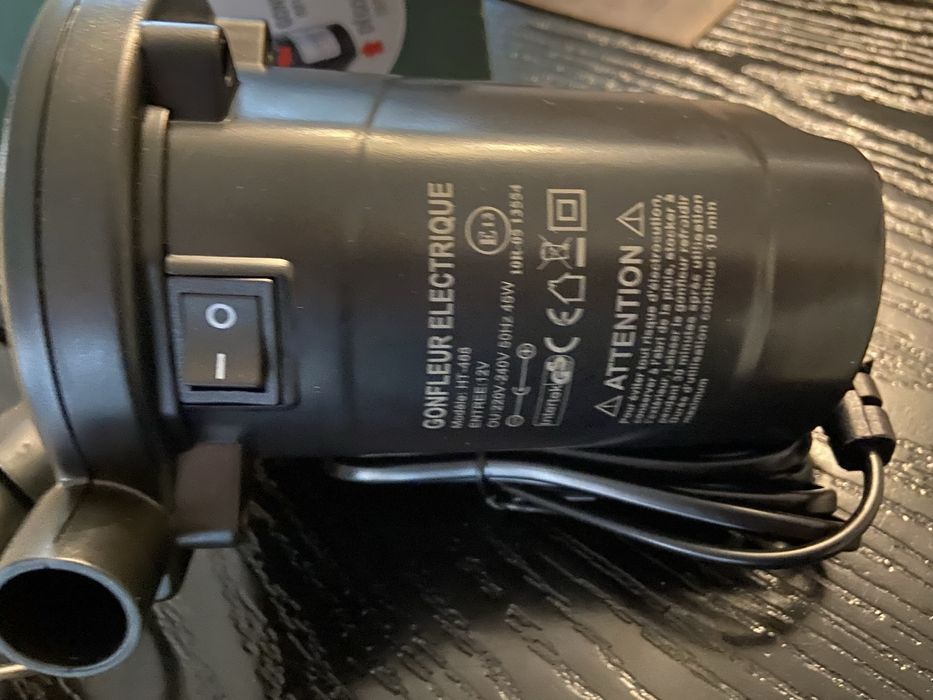 Pompa electrica pentru saltea gomflabila