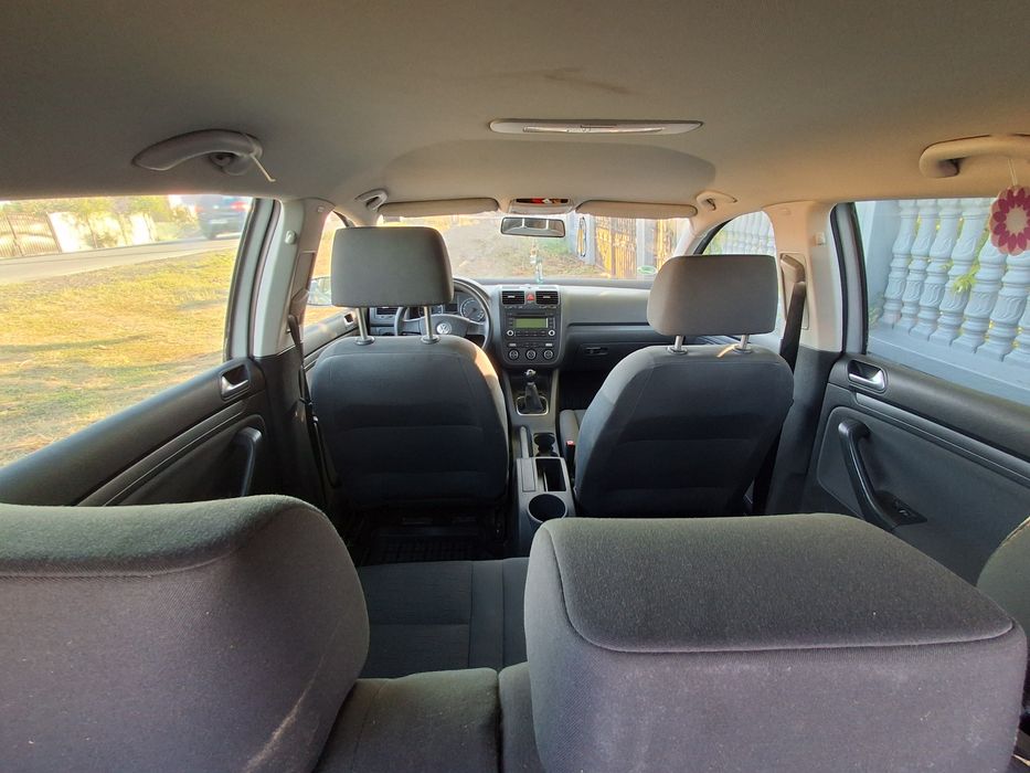 Golf 5 , mpi, 2006, distribuție schimbata, pompa de apa.