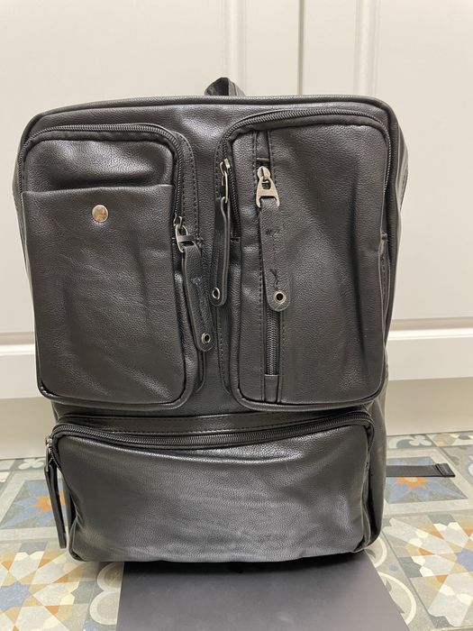 Кожаный рюкзак