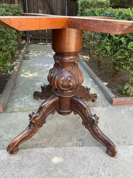 Masa rotunda sufragerie livingrum lemn natural  stil baroc lemn antic