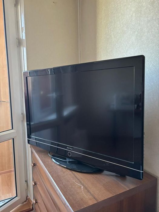 Продам телевизор Akura вместе с тумбой