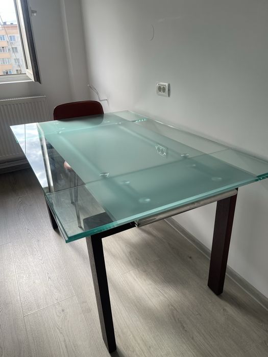 Masa de sticla extensibila Miobexpert