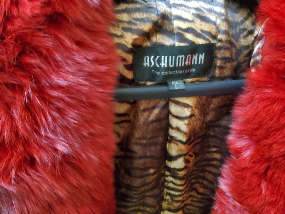 Полушубок красный