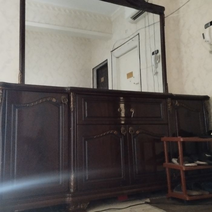 Mebel kamot xama joyi butun singa chiqan joyi yoq