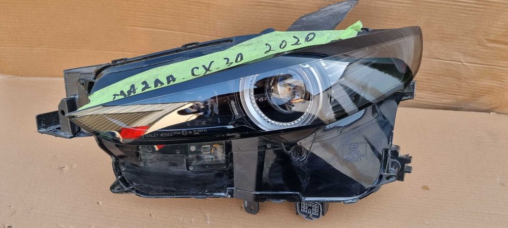 Far stanga Full LED Mazda CX 30 2019 2020 / 2021 2022