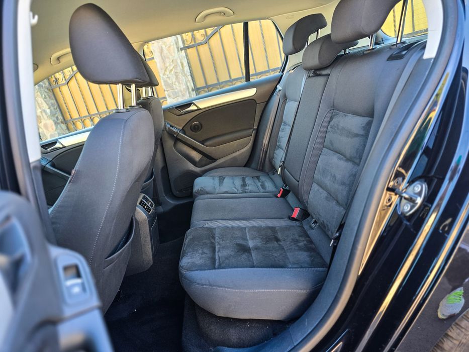 Vw Golf 6 Automat R-line 2011 benzina Euro5 recent adusa