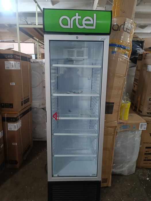 Витринный холодильник