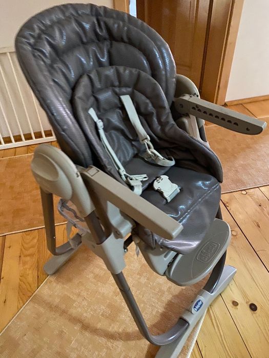Scaun masa chicco polly magic