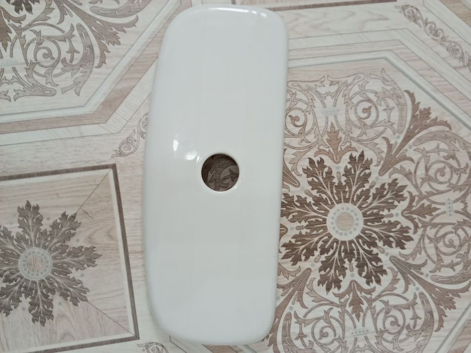 Крышка  унитаз   бачок  унитаза