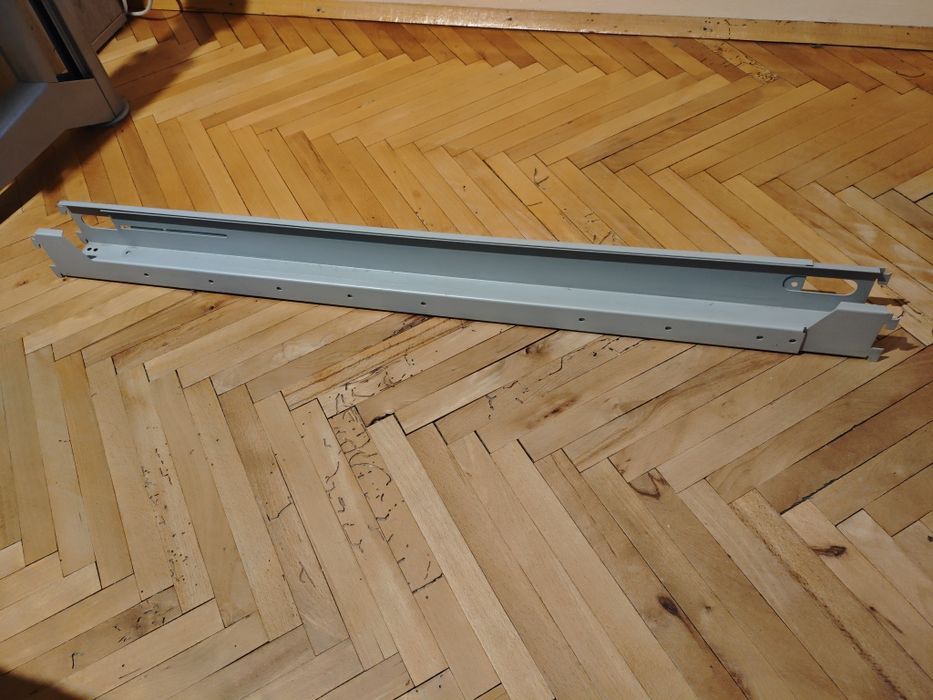 Голямо офис бюро 180x80 с регулируема ширина