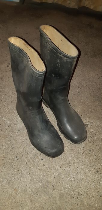 Гумени високи ботуши