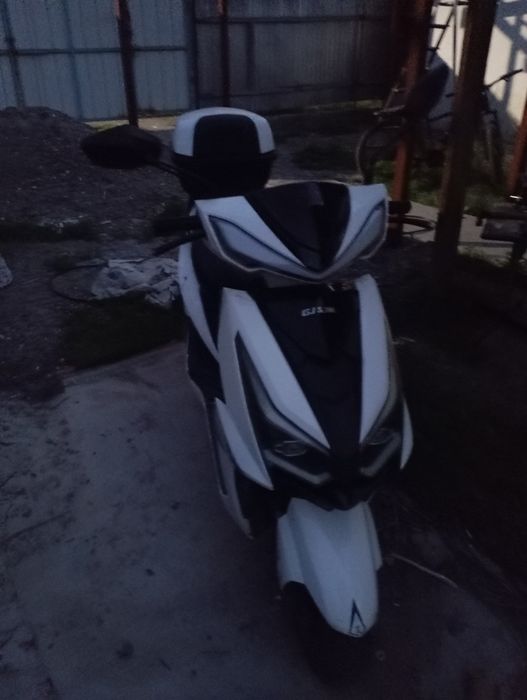 Мото с документами