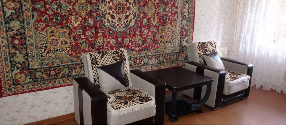 Сдам помесячно квартиру