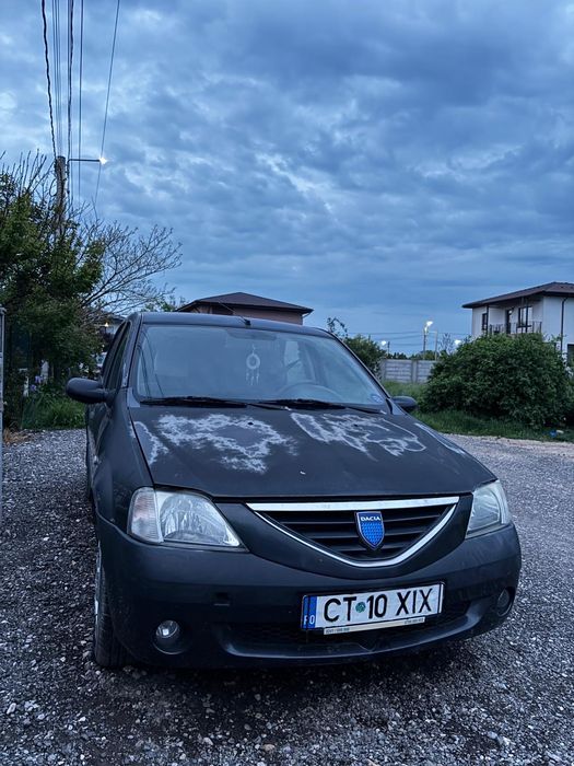 Vând Dacia Logan