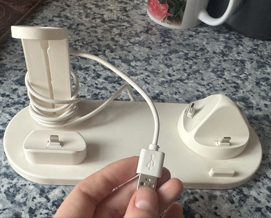 Док-станция для 4-х устройств