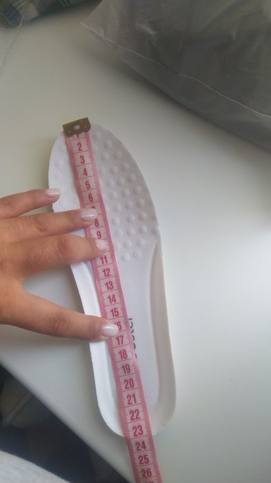 Продам красовки.