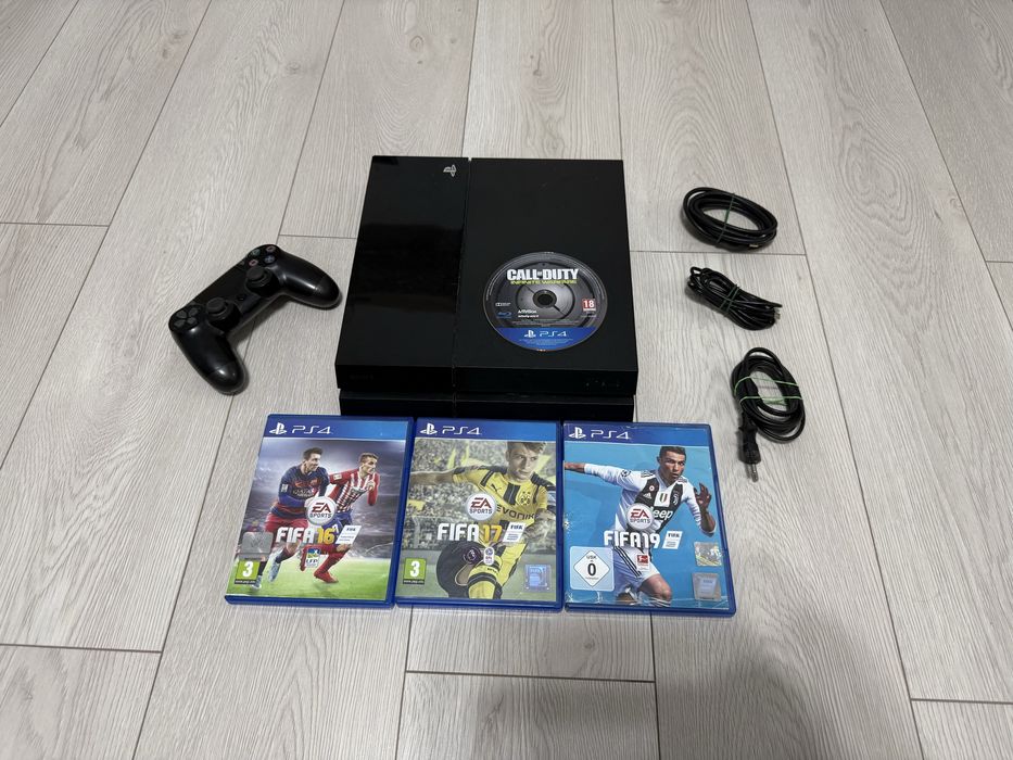 Consola Ps4    + 7 jocuri +  1 controller