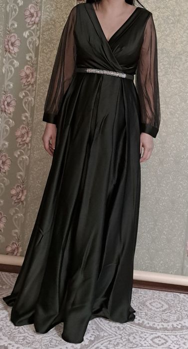 Вечерние платья.