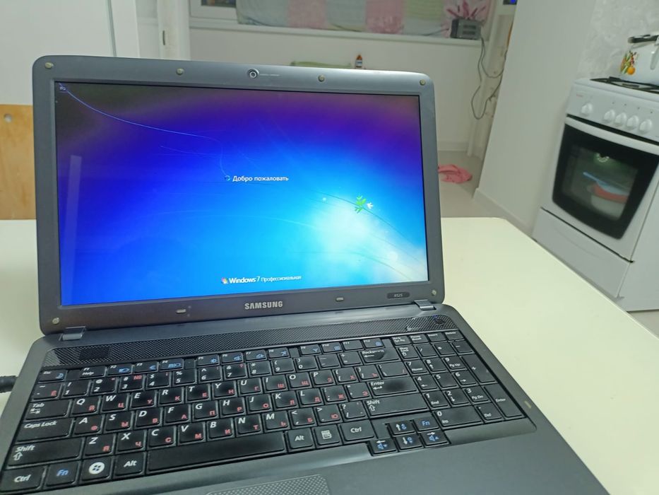 Продам ноутбук марки Самсунг