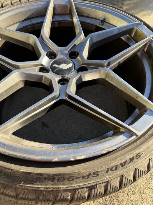 Jante japan racing cu anvelope de iarna 235/35 R19