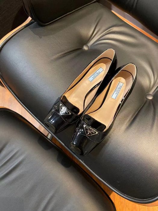 Дамски обувки на ток Prada 40 номер