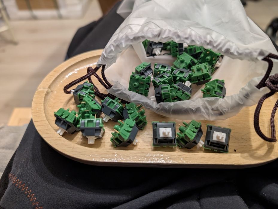 Switch-uri tastatura Everglide Aqua King, Gateron, Durock