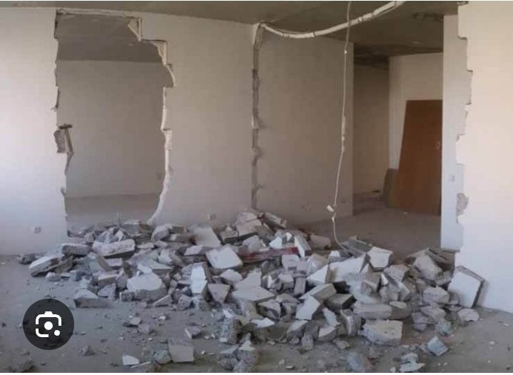 Демонтаж стен и полов