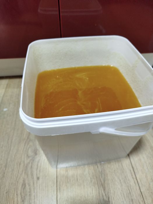 Пчелен мед 10кг- 15кг-26кг Планински букет. За София доставка