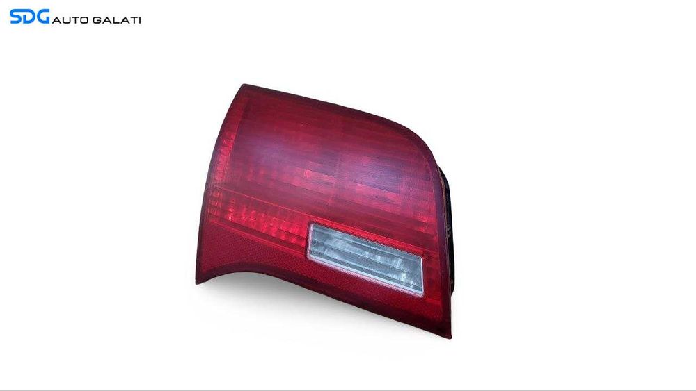 Stop Tripla Lampa Stanga de pe Haion Portbagaj Audi A6 C6 Break Avant 2004 - 2008 Cod 89034310 [A0151]