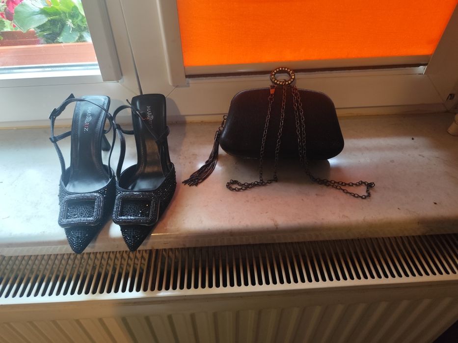 Pantofi sanda stiletto,deosebiți